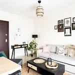 Pomegranate Luxury Penthouse Maisonette With Stunning Terrace #free Parking# By Binobi! *