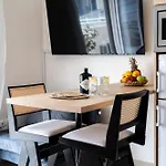 Pomegranate Luxury Penthouse Maisonette With Stunning Terrace #free Parking# By Binobi! Apartman *