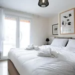 Apartmán Pomegranate Luxury Penthouse Maisonette With Stunning Terrace #free Parking# By Binobi! Soluň