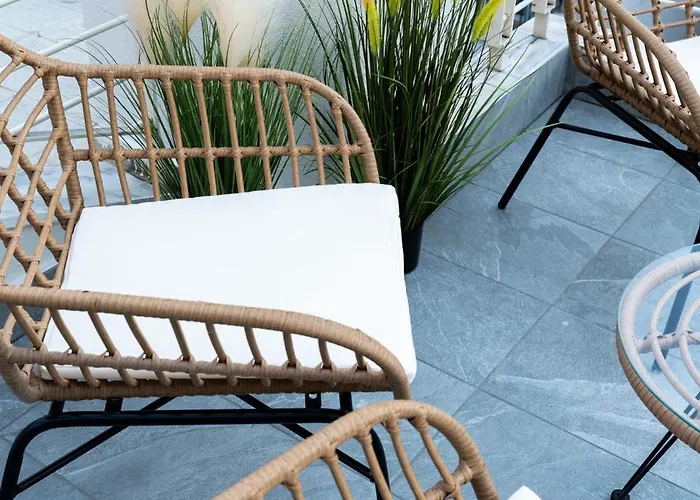 Apartment Pomegranate Luxury Penthouse Maisonette With Stunning Terrace #free Parking# By Binobi! *