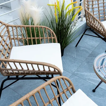 Apartment Pomegranate Luxury Penthouse Maisonette With Beautiful Terrace & Free Parking By Binobi ! *