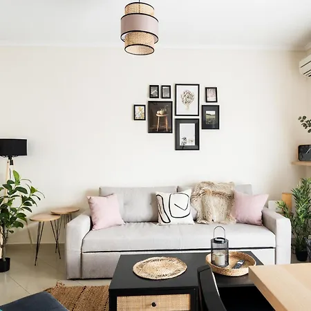 Pomegranate Luxury Penthouse Maisonette With Beautiful Terrace & Free Parking By Binobi ! Apartment