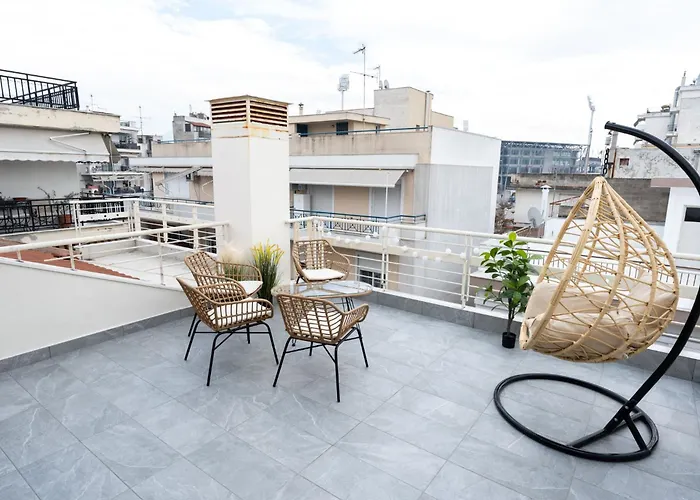 Pomegranate Luxury Penthouse Maisonette With Stunning Terrace #free Parking# By Binobi! Lägenhet