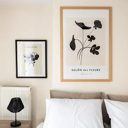 Pomegranate Luxury Penthouse Maisonette With Stunning Terrace #free Parking# By Binobi! *